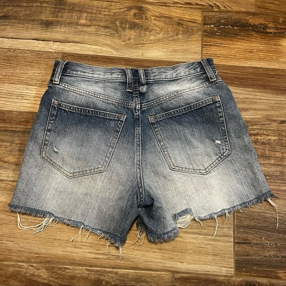 Free People Makai Cutoff Denim Shorts - Picture 3 of 3